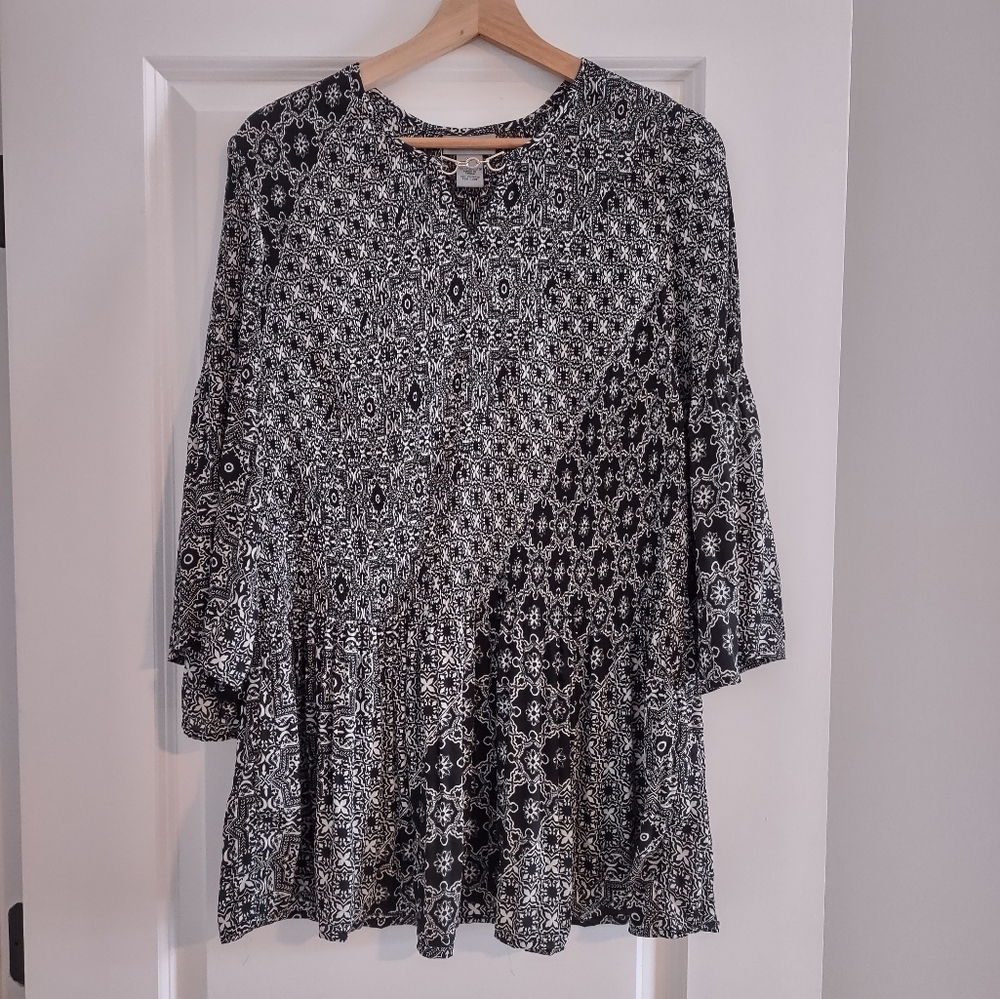 Catherines Smocked Mosaic Print Flutter Sleeve Tunic Top
